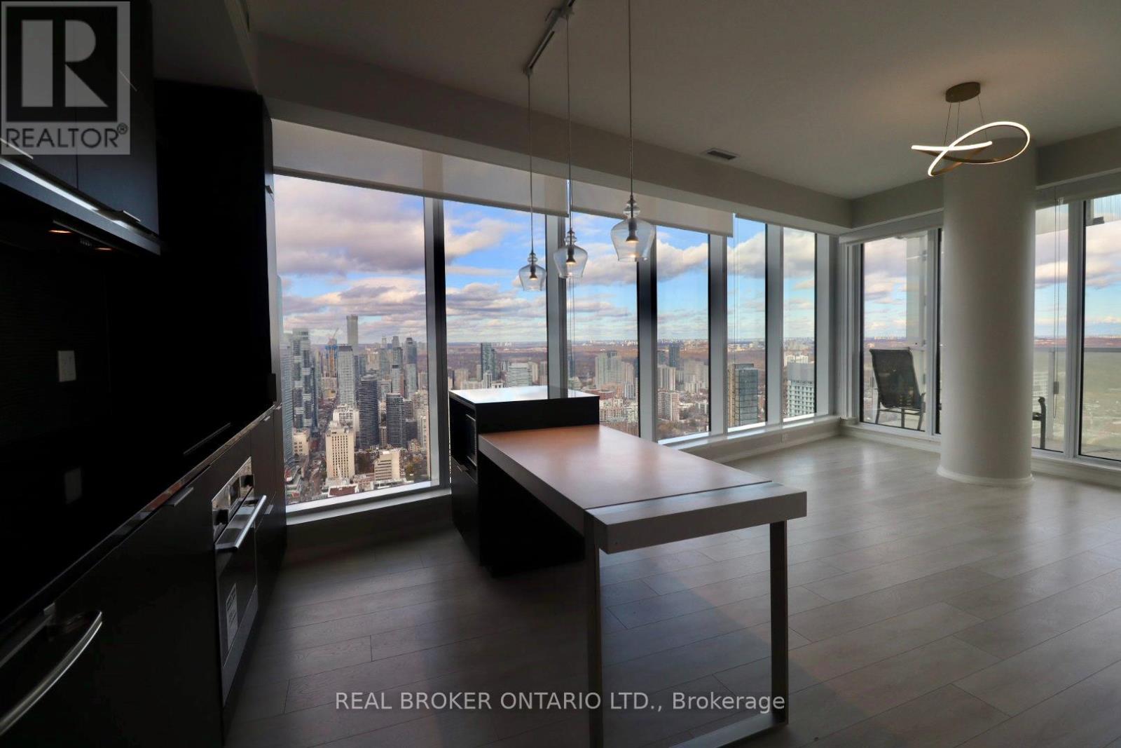 5902 - 197 Yonge Street, Toronto (Church-Yonge Corridor), Ontario  M5B 1M4 - Photo 9 - C12844706