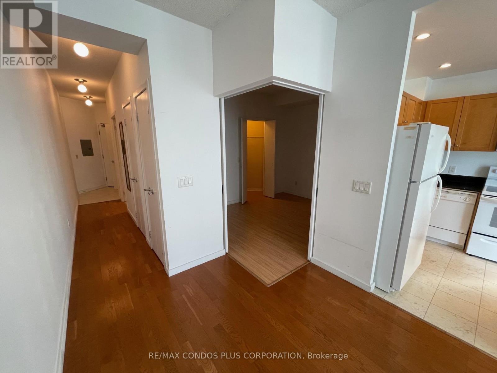 2504 - 8 York Street, Toronto, Ontario  M5J 2Y2 - Photo 12 - C12844712