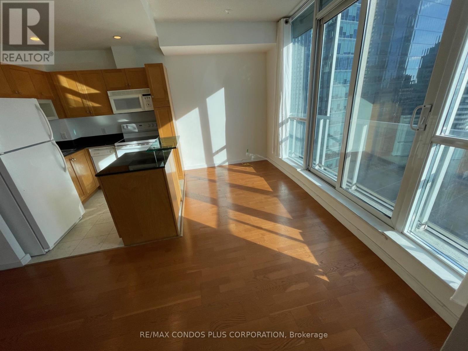 2504 - 8 York Street, Toronto, Ontario  M5J 2Y2 - Photo 16 - C12844712