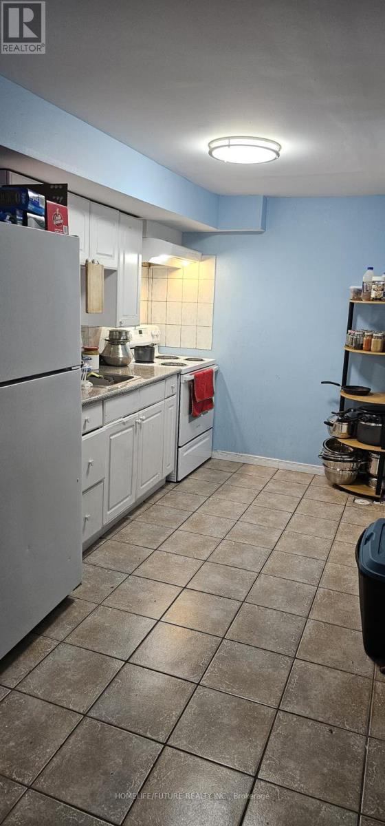 BSMT - 635 STAINES ROAD, Toronto, Ontario