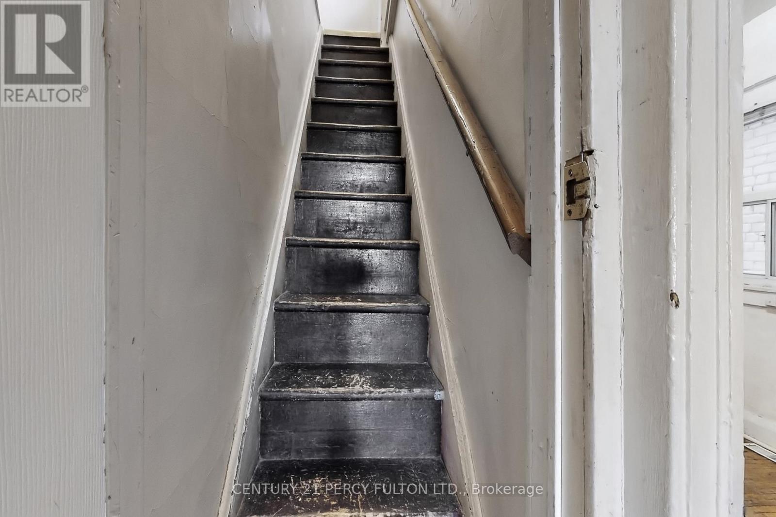 366 Coxwell Avenue, Toronto, Ontario  M4L 3B7 - Photo 19 - E12844636