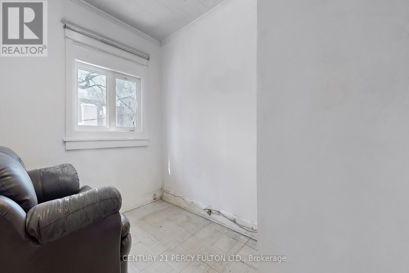 366 Coxwell Avenue, Toronto, Ontario  M4L 3B7 - Photo 27 - E12844636