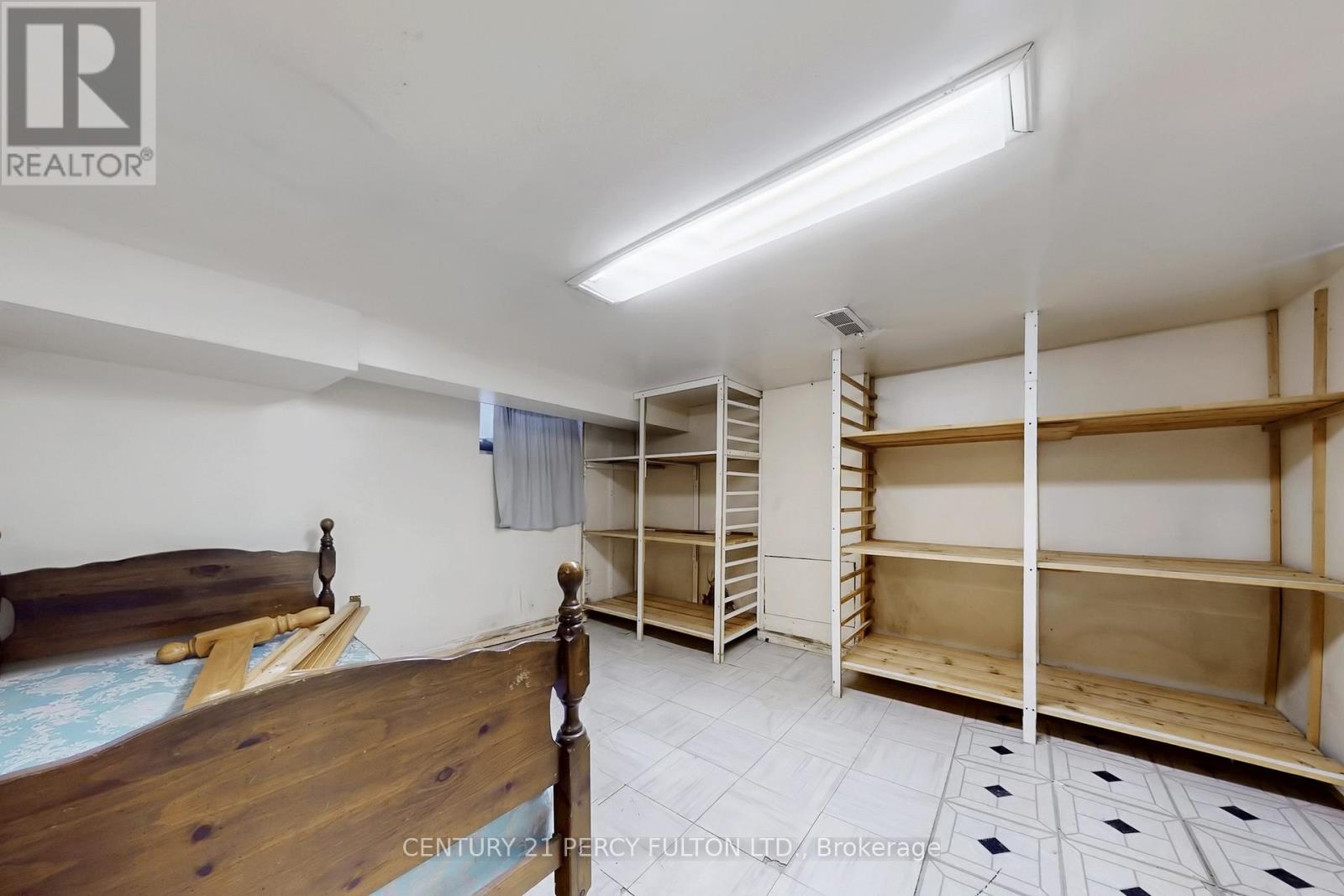 366 Coxwell Avenue, Toronto, Ontario  M4L 3B7 - Photo 33 - E12844636