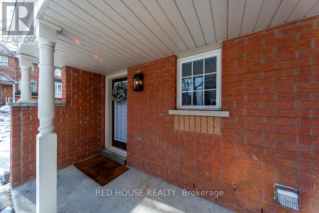 12 Naylor Lane, Ajax, Ontario  L1S 7S7 - Photo 3 - E12844710