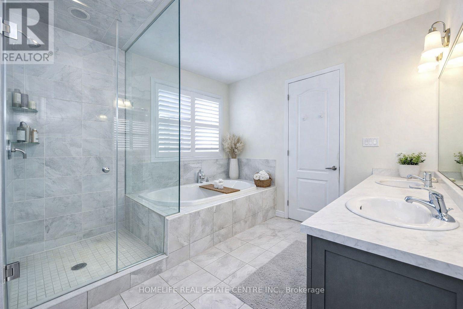 13 Feeder Street, Brampton (Northwest Brampton), Ontario  L7A 4T7 - Photo 21 - W12844046