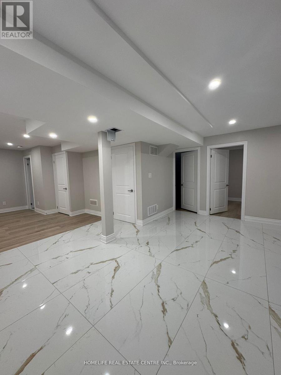 13 Feeder Street, Brampton (Northwest Brampton), Ontario  L7A 4T7 - Photo 33 - W12844046