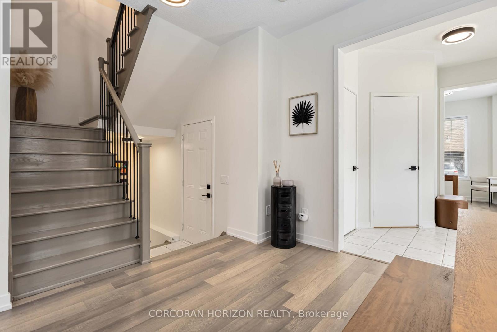 81 Dundonald Trail, Newmarket, Ontario  L3Y 0E1 - Photo 22 - N12844694