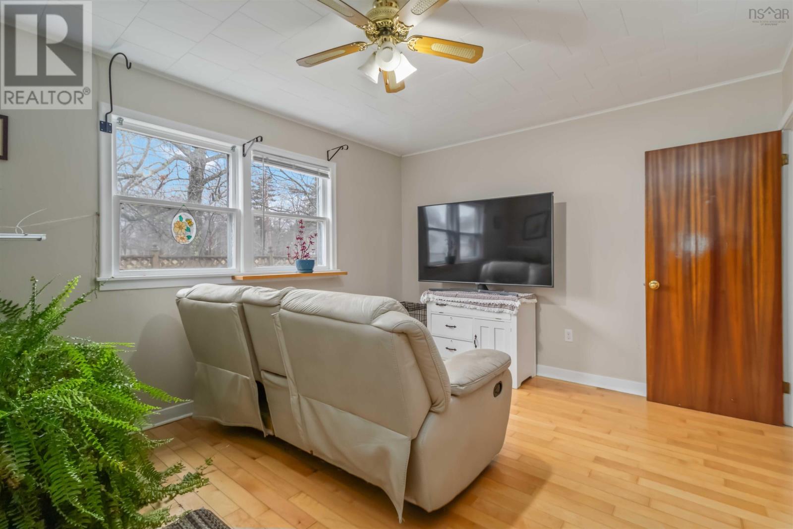 83 Victoria Road, Bridgewater, Nova Scotia  B4V 2N4 - Photo 26 - 202601164