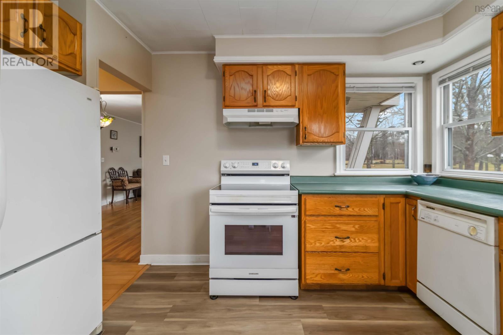 83 Victoria Road, Bridgewater, Nova Scotia  B4V 2N4 - Photo 15 - 202601164