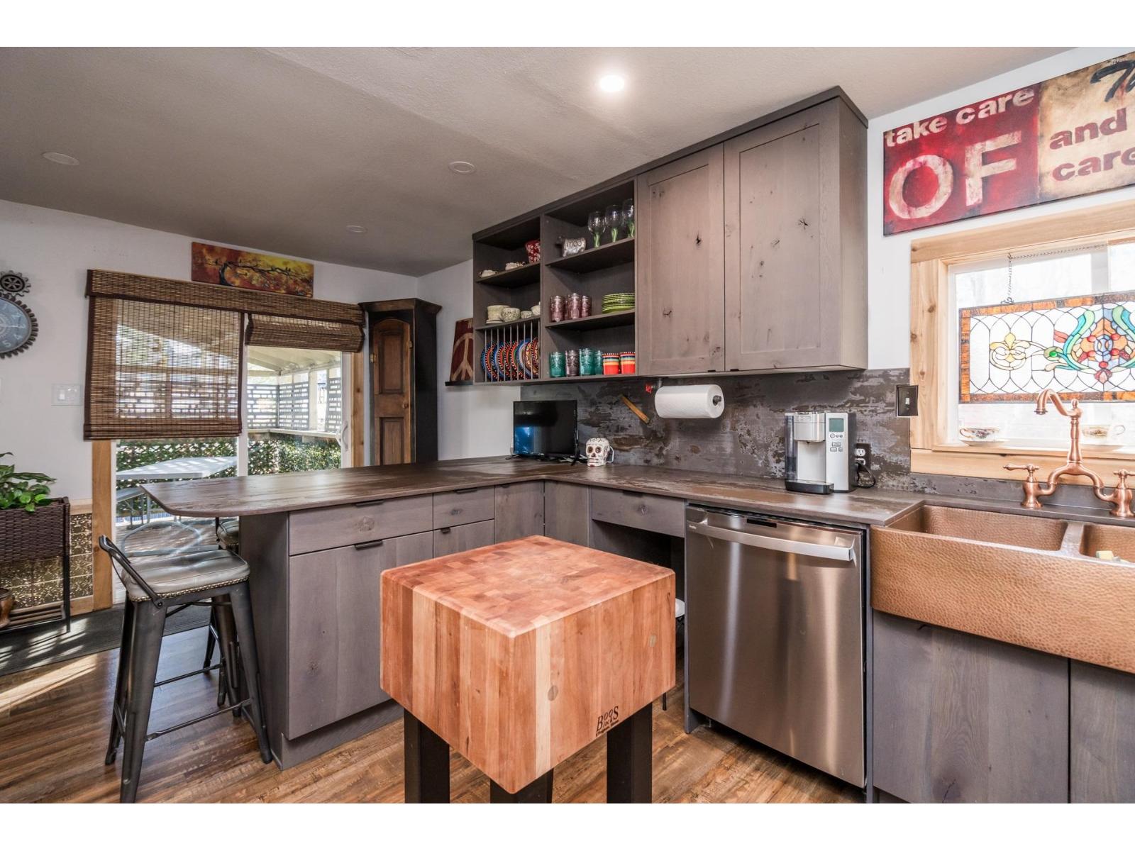 695 Hudson Bay Street, Hope, Hope, British Columbia  V0X 1L4 - Photo 9 - R3094815