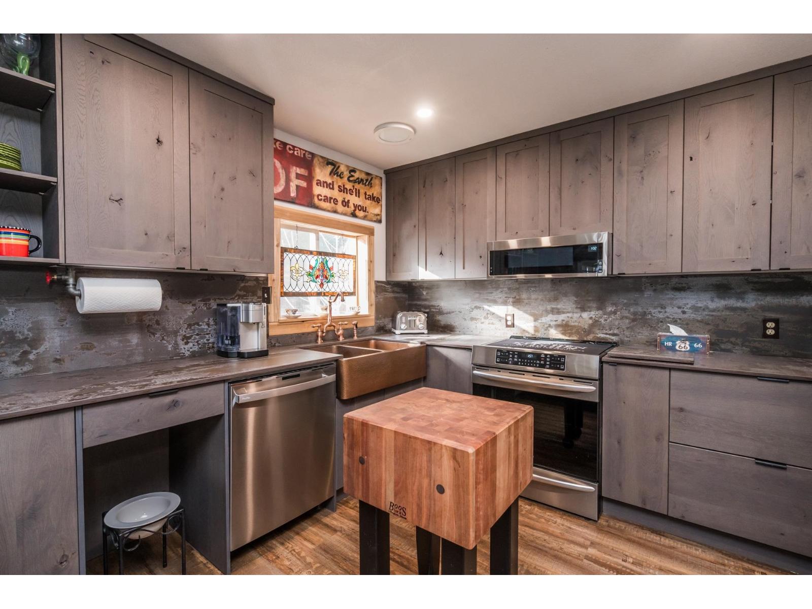 695 Hudson Bay Street, Hope, Hope, British Columbia  V0X 1L4 - Photo 8 - R3094815