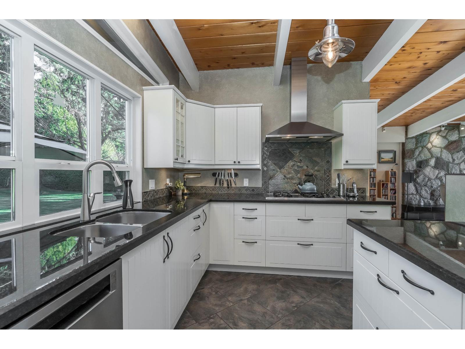 6572 Kempson Crescent, Delta, British Columbia V4E 1R5 - Photo 13 - R3091691