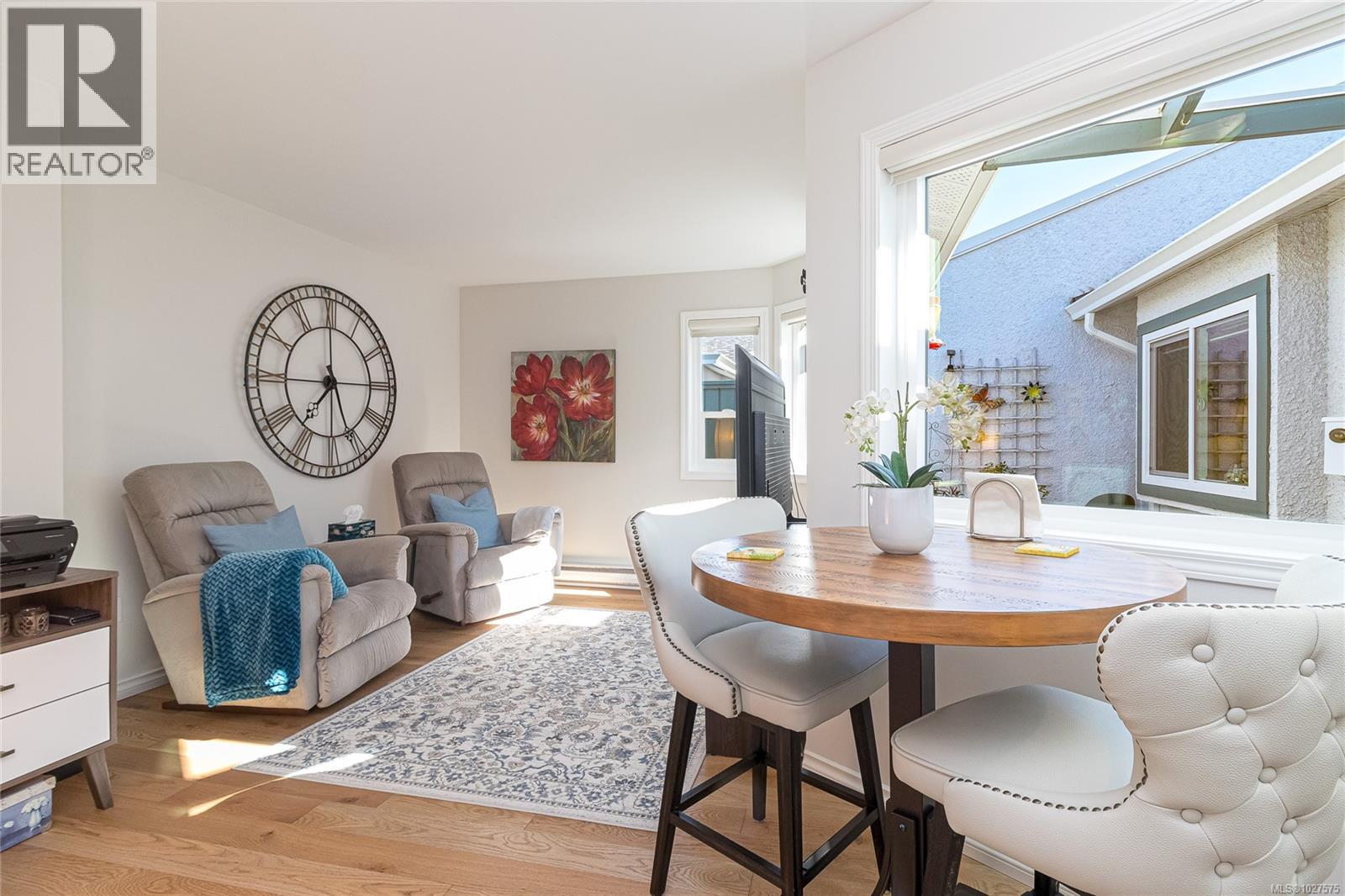 5 10084 Third St, Sidney, British Columbia  V8L 3B3 - Photo 22 - 1027575