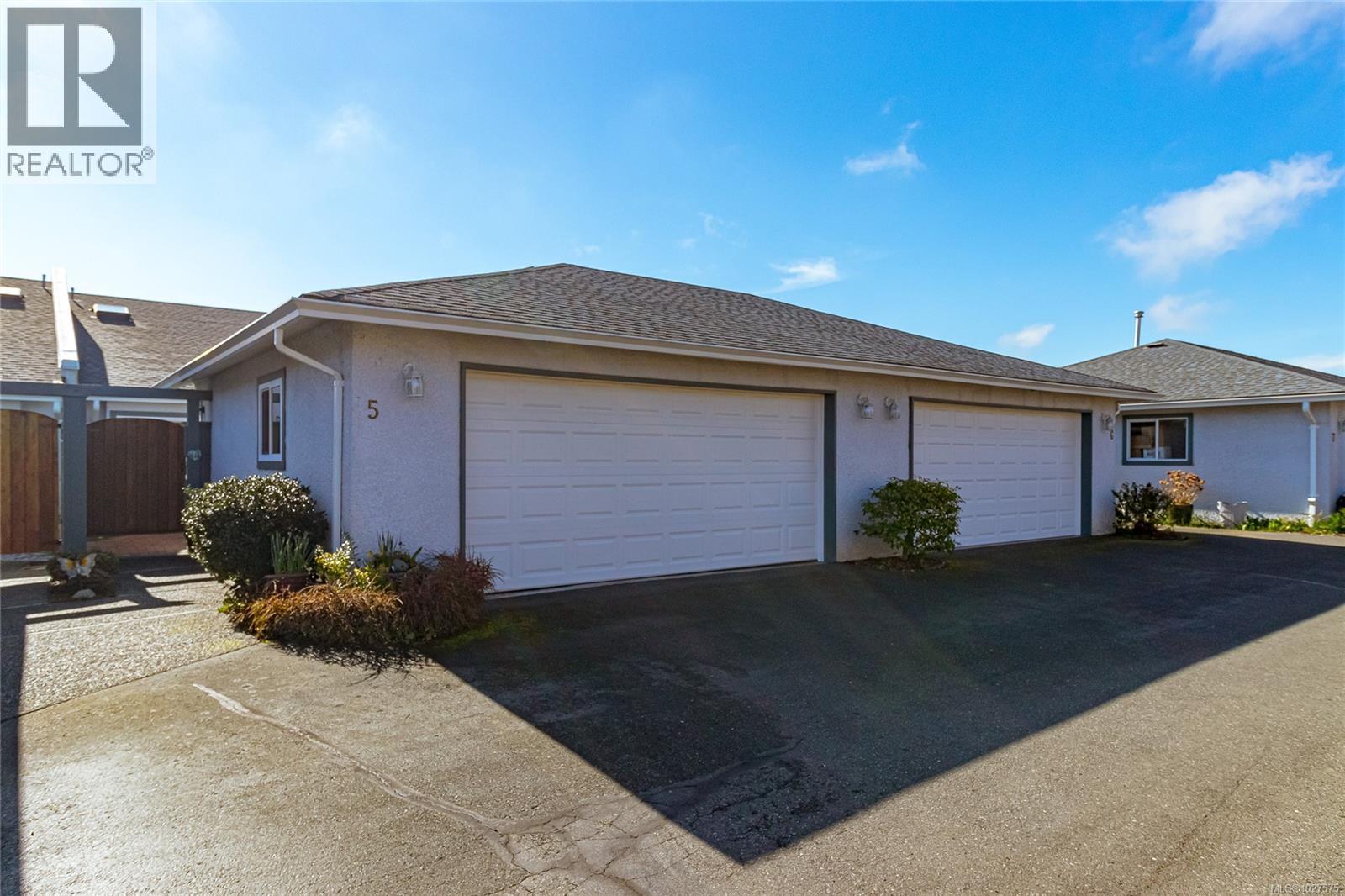 5 10084 Third St, Sidney, British Columbia  V8L 3B3 - Photo 4 - 1027575