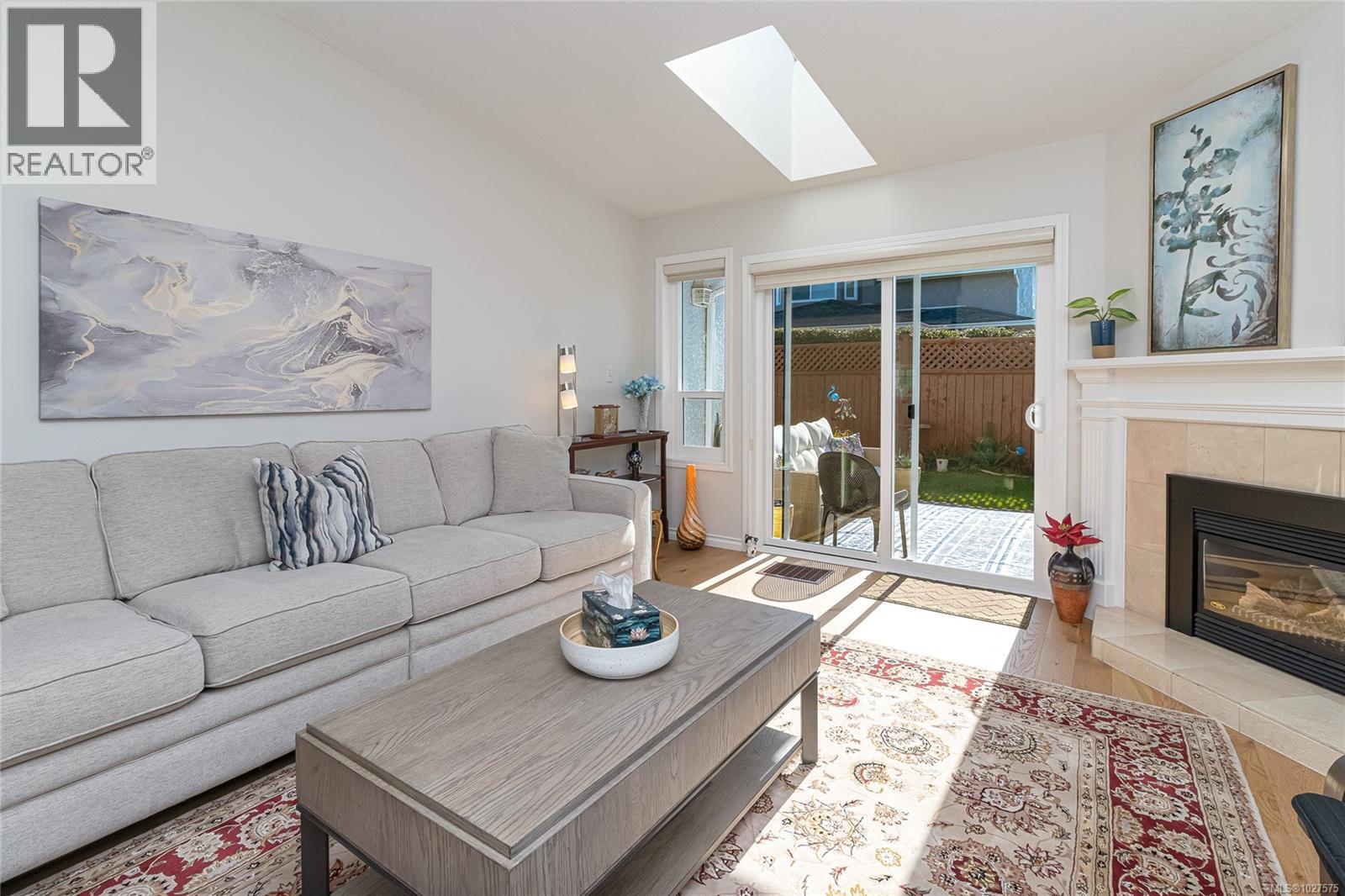 5 10084 Third St, Sidney, British Columbia  V8L 3B3 - Photo 8 - 1027575