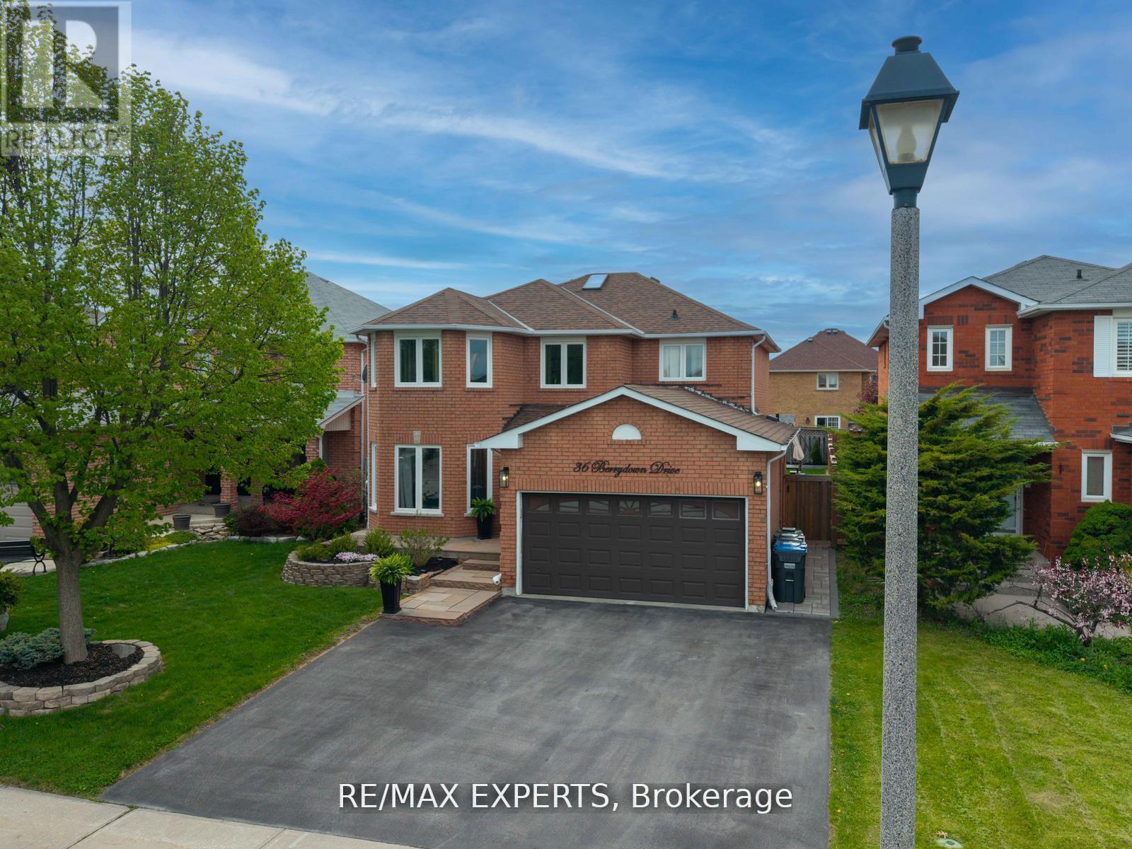 36 Berrydown Drive, Caledon, Ontario  L7E 1P9 - Photo 5 - W12844582