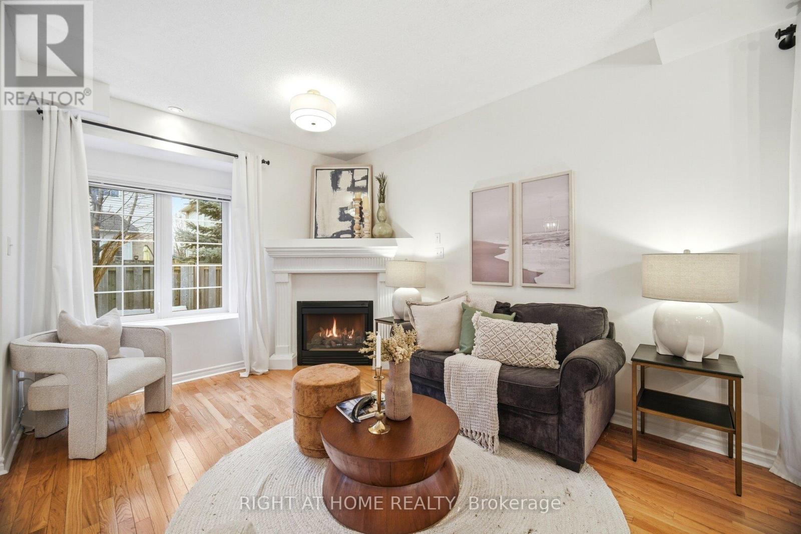 1353 Stephenson Drive, Burlington, Ontario  L7S 2M4 - Photo 10 - W12844598