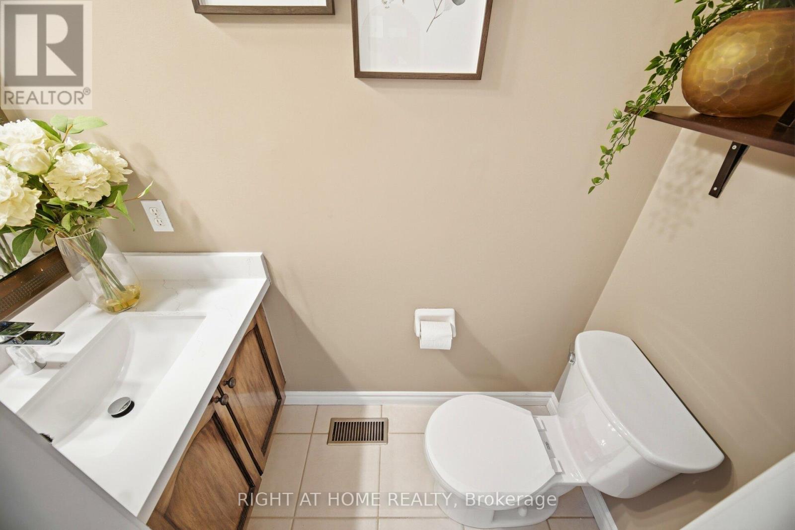 1353 Stephenson Drive, Burlington, Ontario  L7S 2M4 - Photo 19 - W12844598