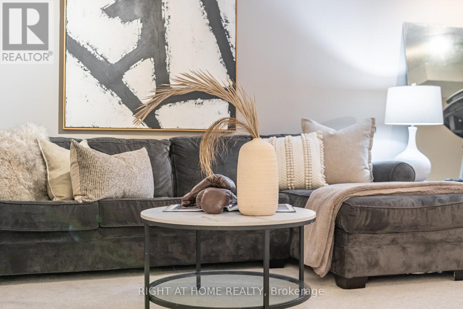 1353 Stephenson Drive, Burlington, Ontario  L7S 2M4 - Photo 41 - W12844598