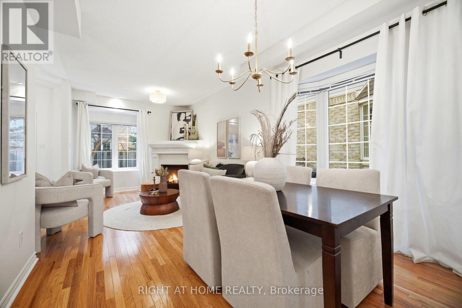 1353 Stephenson Drive, Burlington, Ontario  L7S 2M4 - Photo 7 - W12844598