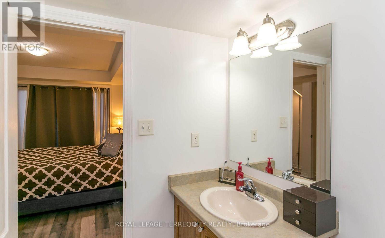 13 - 3250 Bentley Drive, Mississauga, Ontario  L5M 0P7 - Photo 12 - W12844640