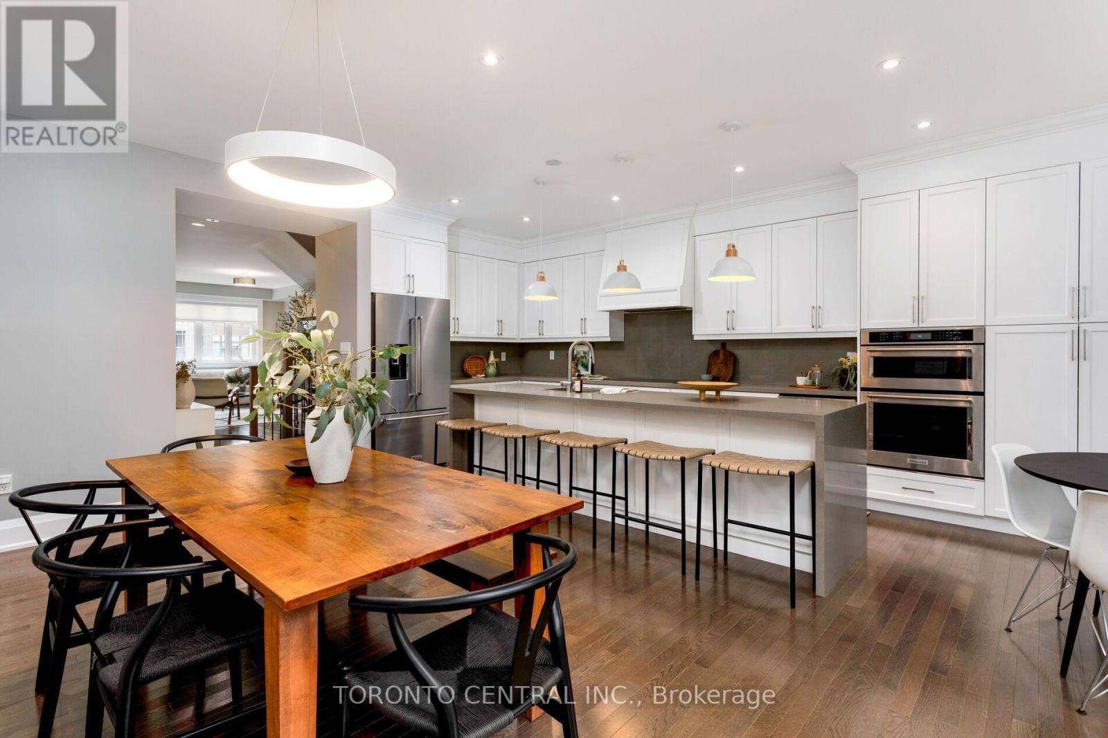 9 Chimney Swift Court, Toronto, Ontario  M9B 0C6 - Photo 10 - W12844654