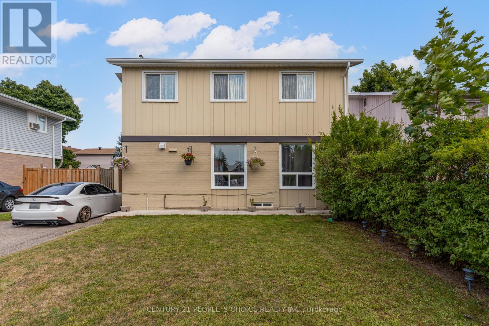 18 Hernon Court, Brampton, Ontario  L6S 2B9 - Photo 2 - W12844698