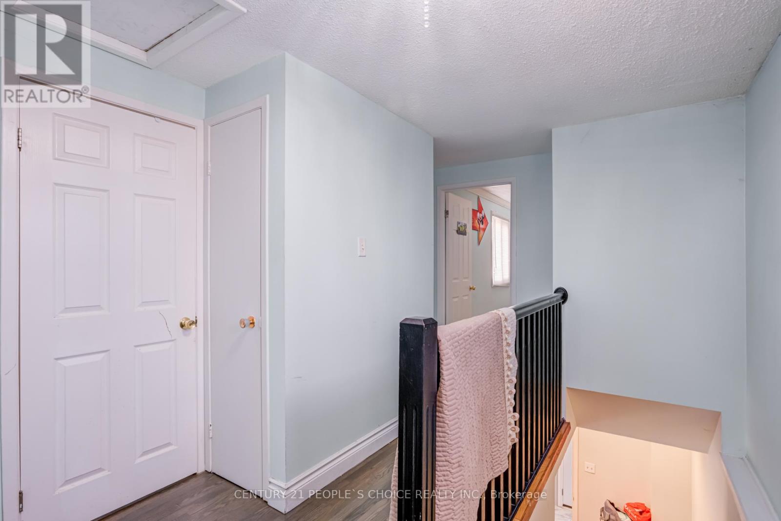 18 Hernon Court, Brampton, Ontario  L6S 2B9 - Photo 21 - W12844698