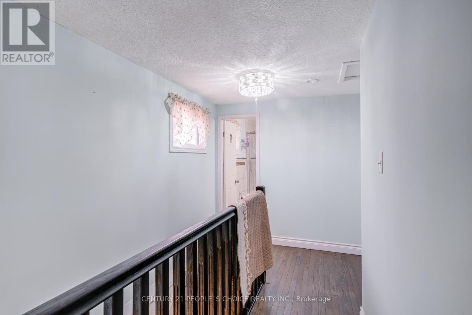 18 Hernon Court, Brampton, Ontario  L6S 2B9 - Photo 28 - W12844698