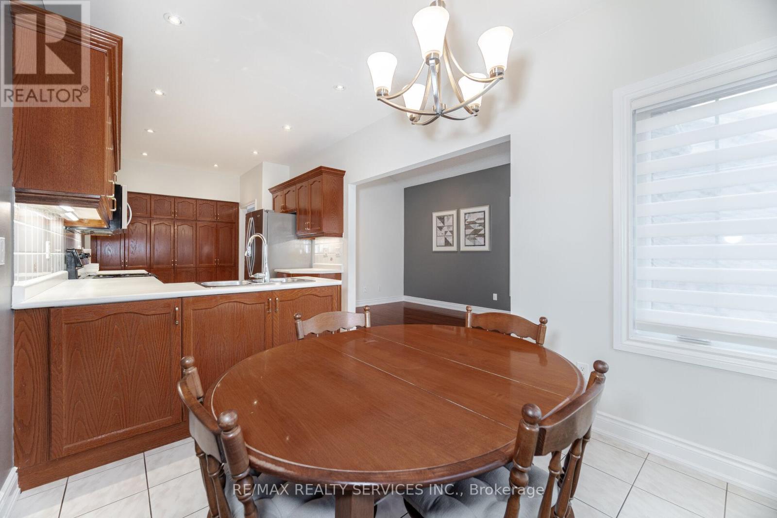 3 Tuscany Lane, Brampton, Ontario  L6R 1W5 - Photo 18 - W12844702