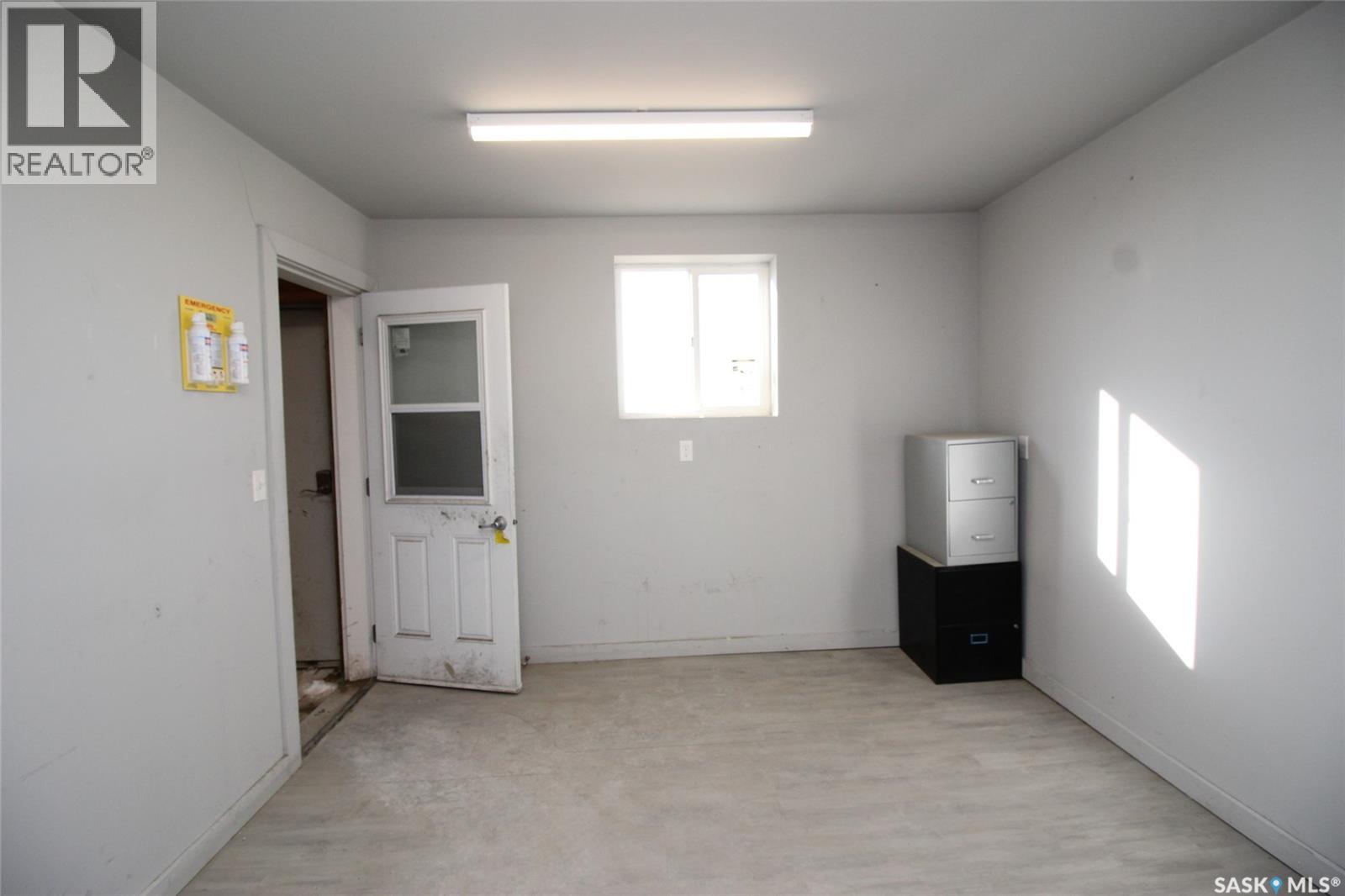 834 - 864 Horsey Road, Shaunavon, Saskatchewan  S0N 2M0 - Photo 4 - SK029690