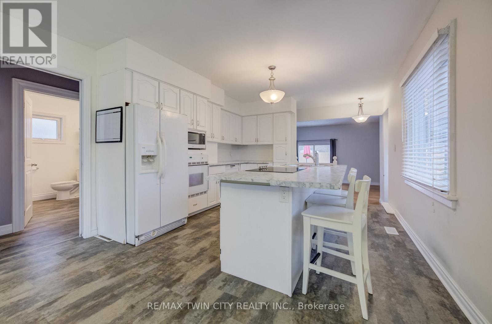 530 Frederick Street, Cambridge, Ontario  N3H 2A2 - Photo 5 - X12844572