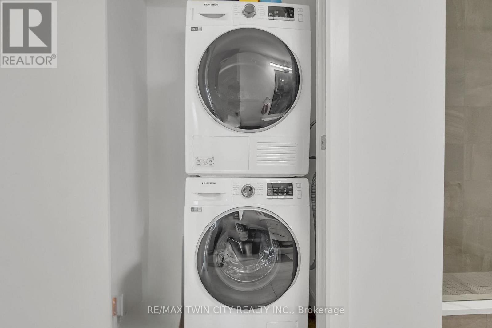 906 - 741 King Street W, Kitchener, Ontario  N2G 1E5 - Photo 27 - X12844578