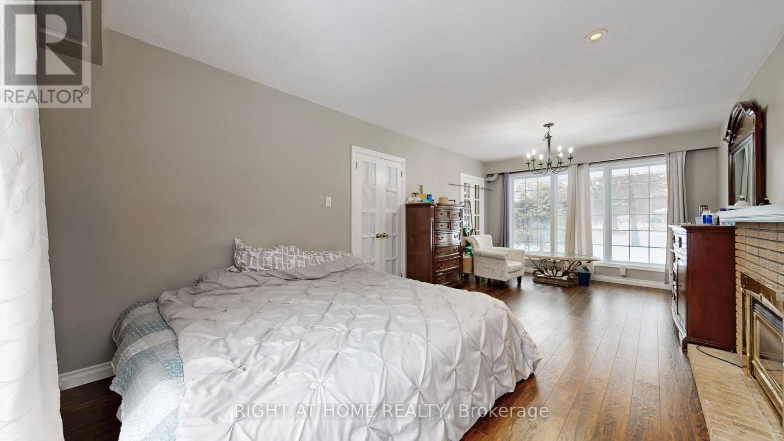 301 Garner Road E, Hamilton, Ontario  L9G 3K9 - Photo 15 - X12844648