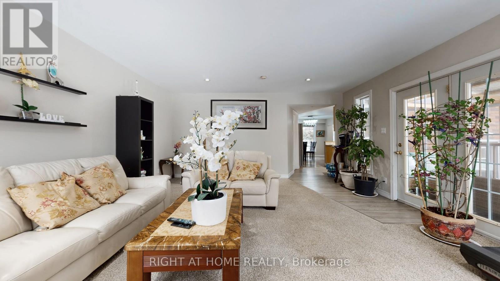 301 Garner Road E, Hamilton, Ontario  L9G 3K9 - Photo 5 - X12844648