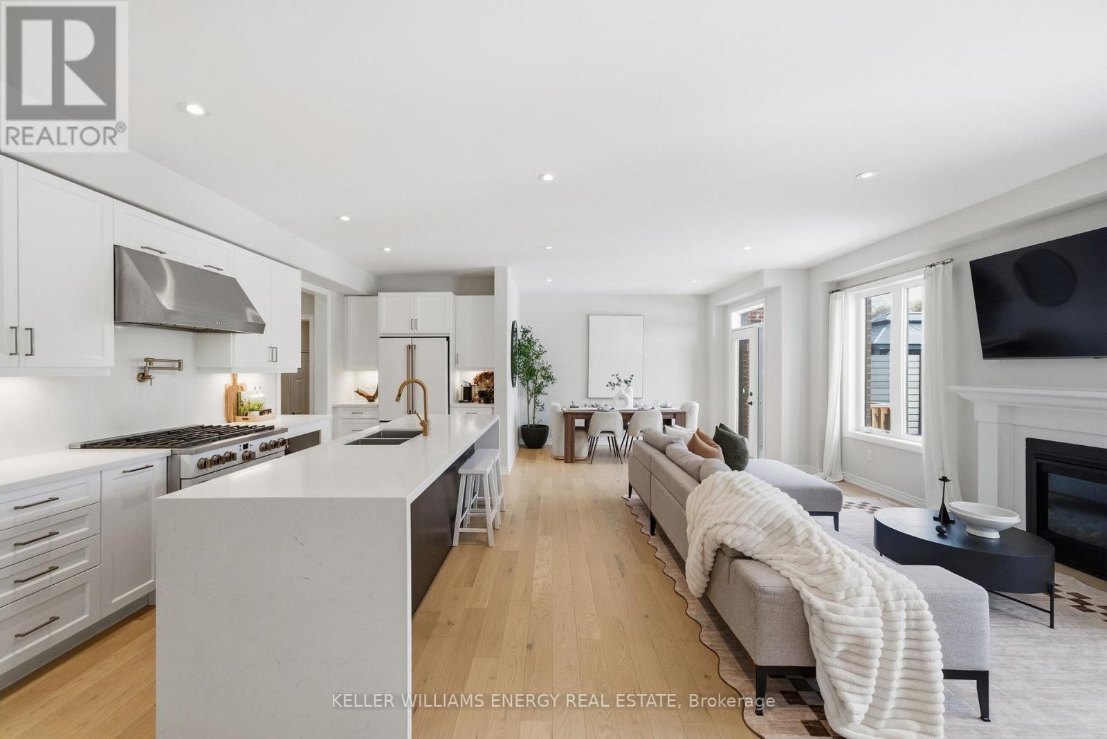 44 Priory Drive, Whitby, Ontario  L1P 0L1 - Photo 9 - E12820154