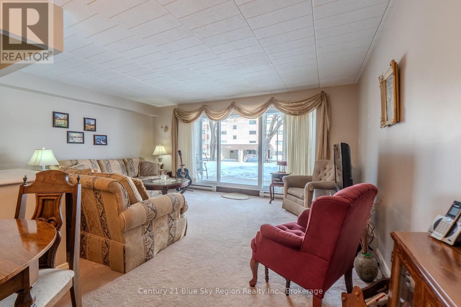 104 - 149 Lindsay Street, North Bay, Ontario  P1B 7Z1 - Photo 2 - X12844902