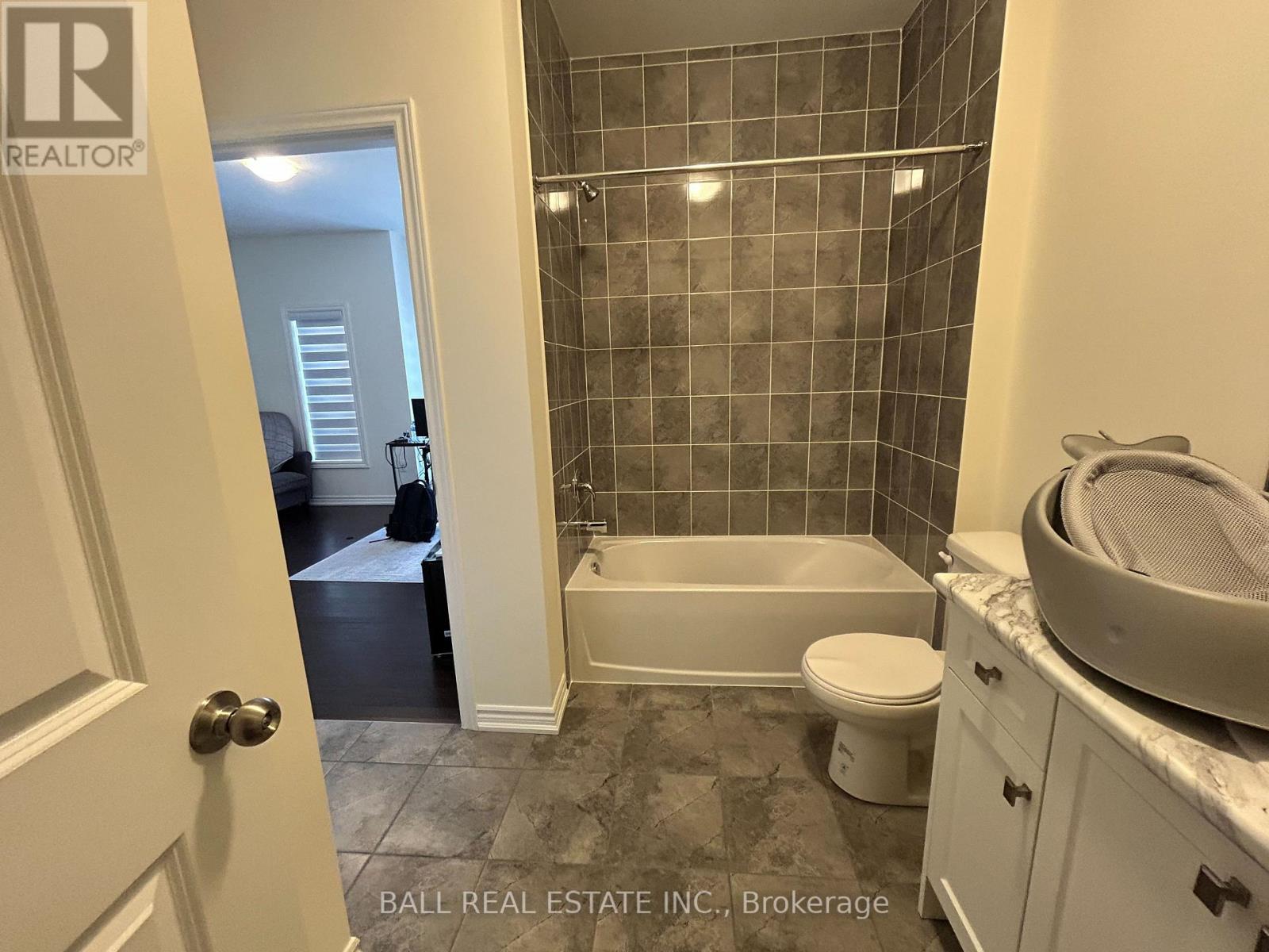 12 Fire King Drive, Whitby, Ontario  L1P 0R4 - Photo 13 - E12844914