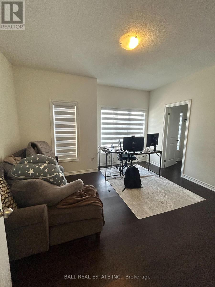 12 Fire King Drive, Whitby, Ontario  L1P 0R4 - Photo 7 - E12844914