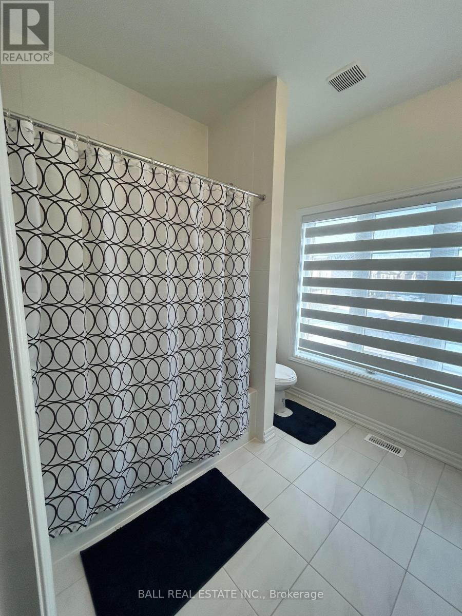 12 Fire King Drive, Whitby, Ontario  L1P 0R4 - Photo 8 - E12844914