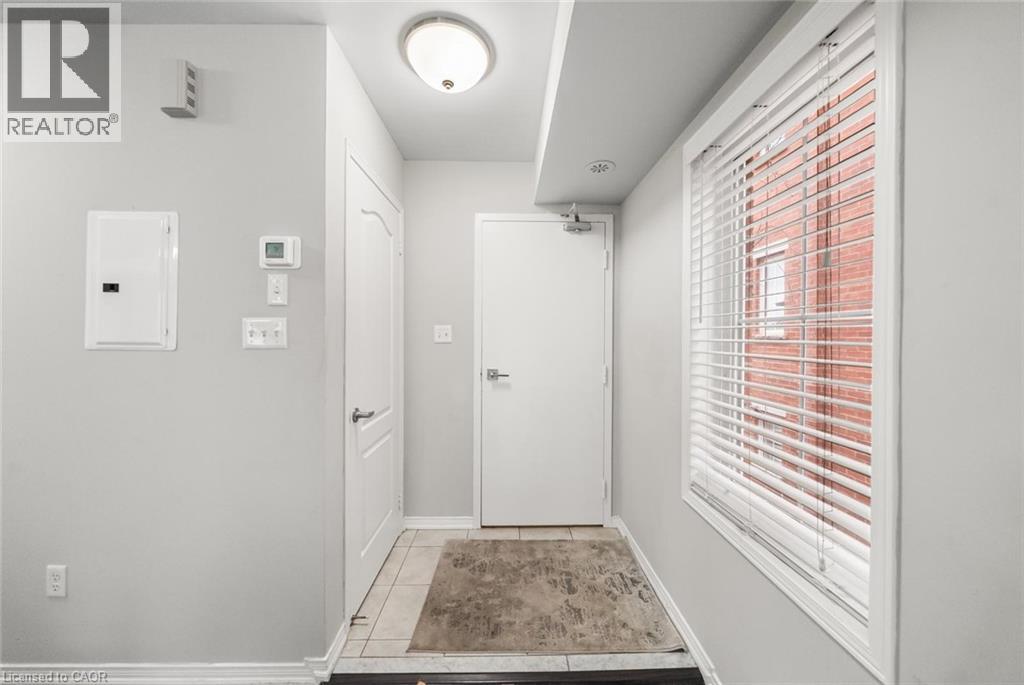 2551 Sixth Line Unit# 3, Oakville, Ontario  L6H 0H7 - Photo 13 - 40773124