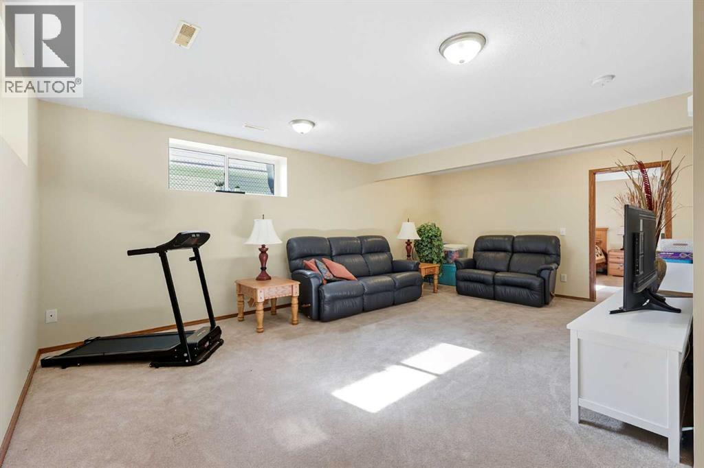 79 Hillcrest Boulevard, Strathmore, Alberta  T1P 0A4 - Photo 23 - A2261650