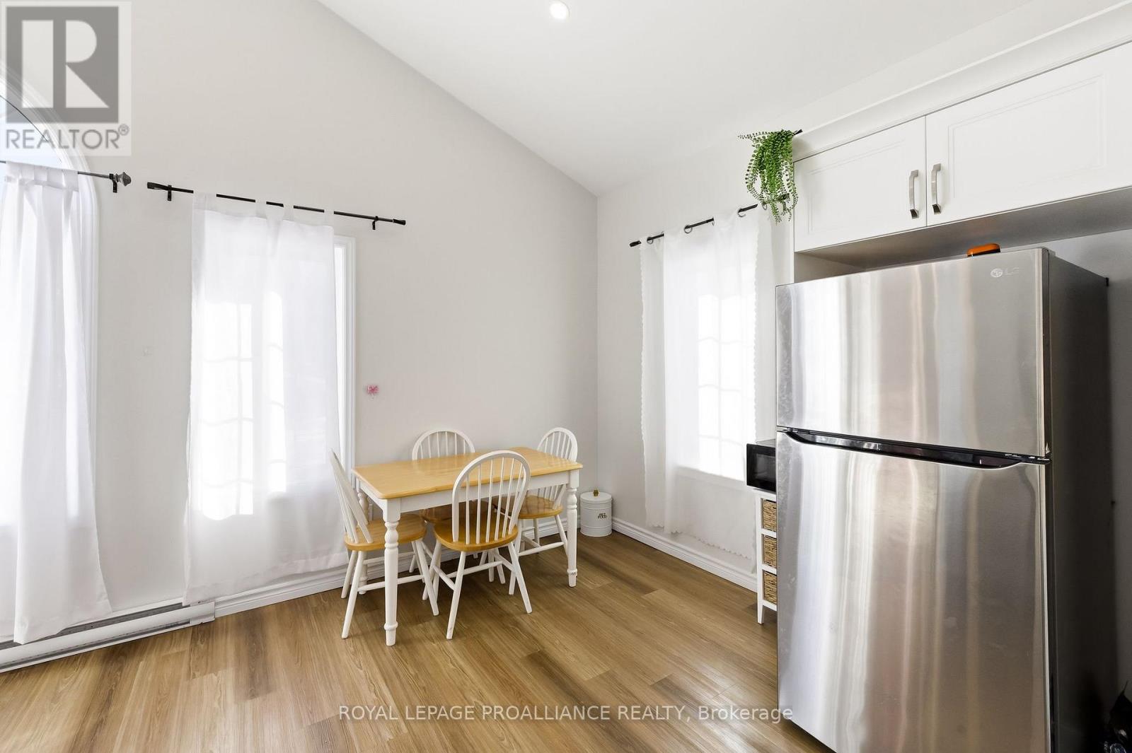 202 - 300 Croft Street, Port Hope, Ontario L1A 0E1 - Photo 12 - X12844778