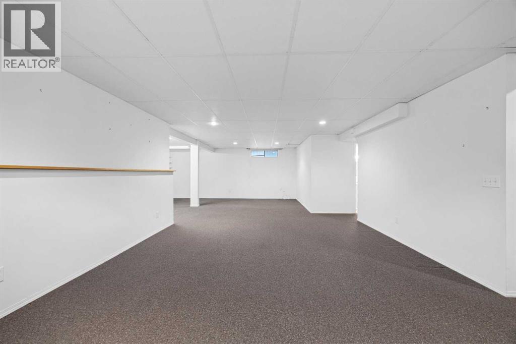 220 Sunset Place, Okotoks, Alberta  T1S 1P3 - Photo 29 - A2268466