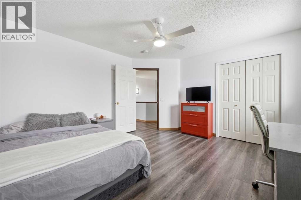 46 Sunset Way Se, Calgary, Alberta  T2X 3H6 - Photo 30 - A2289993