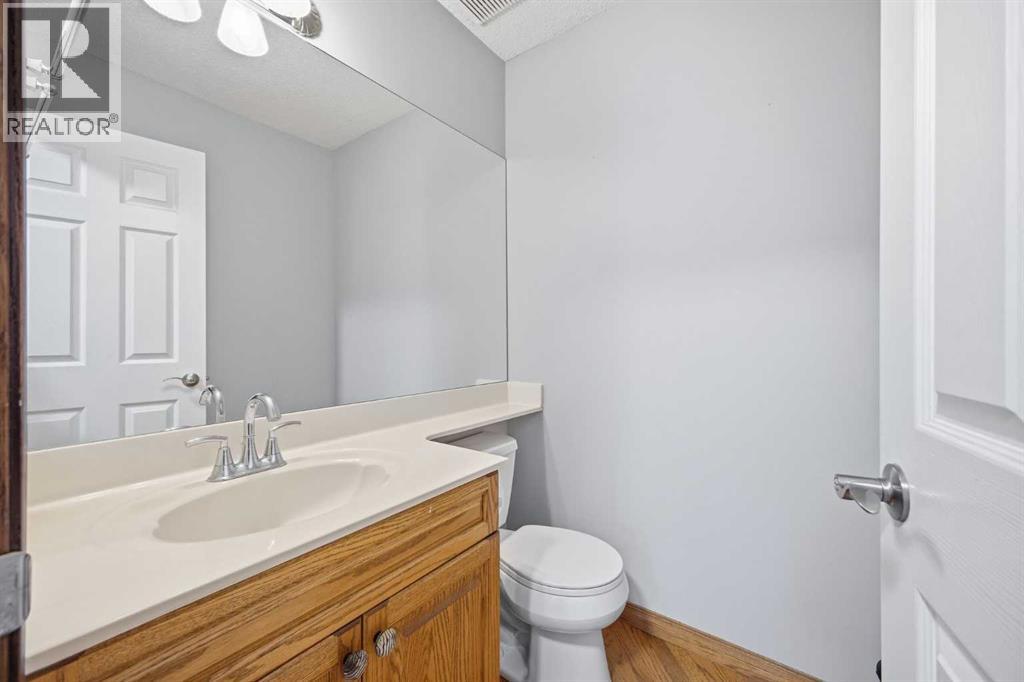 46 Sunset Way Se, Calgary, Alberta  T2X 3H6 - Photo 22 - A2289993