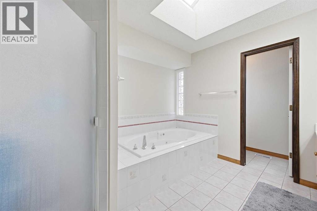 46 Sunset Way Se, Calgary, Alberta  T2X 3H6 - Photo 36 - A2289993