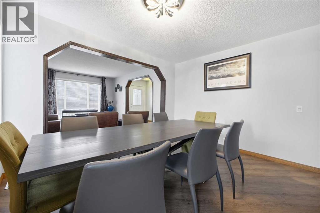 46 Sunset Way Se, Calgary, Alberta  T2X 3H6 - Photo 10 - A2289993