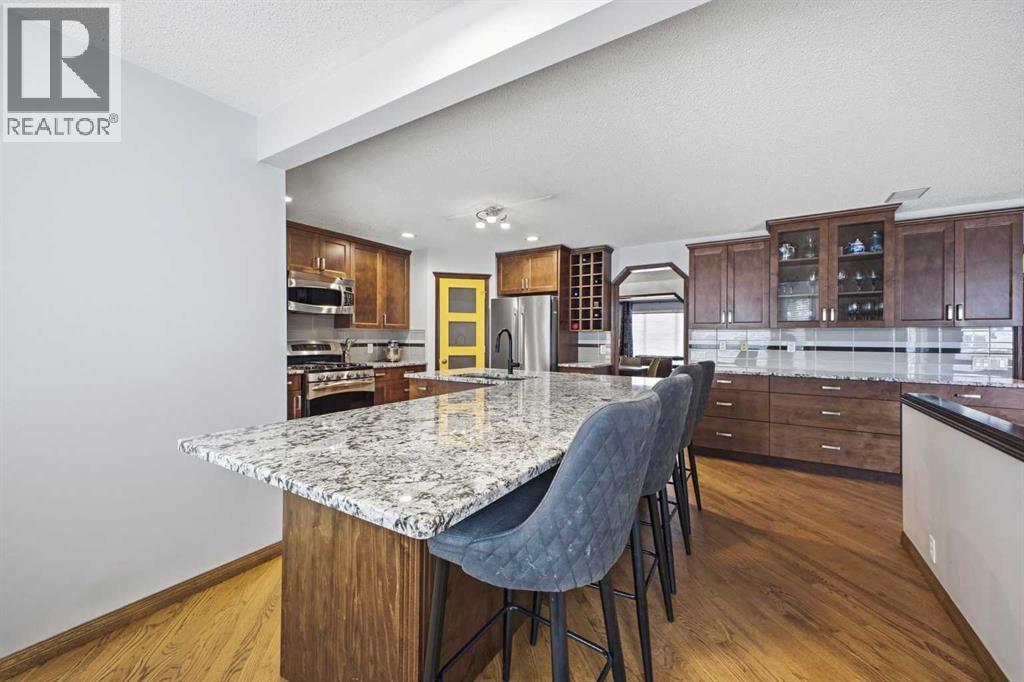 46 Sunset Way Se, Calgary, Alberta  T2X 3H6 - Photo 12 - A2289993