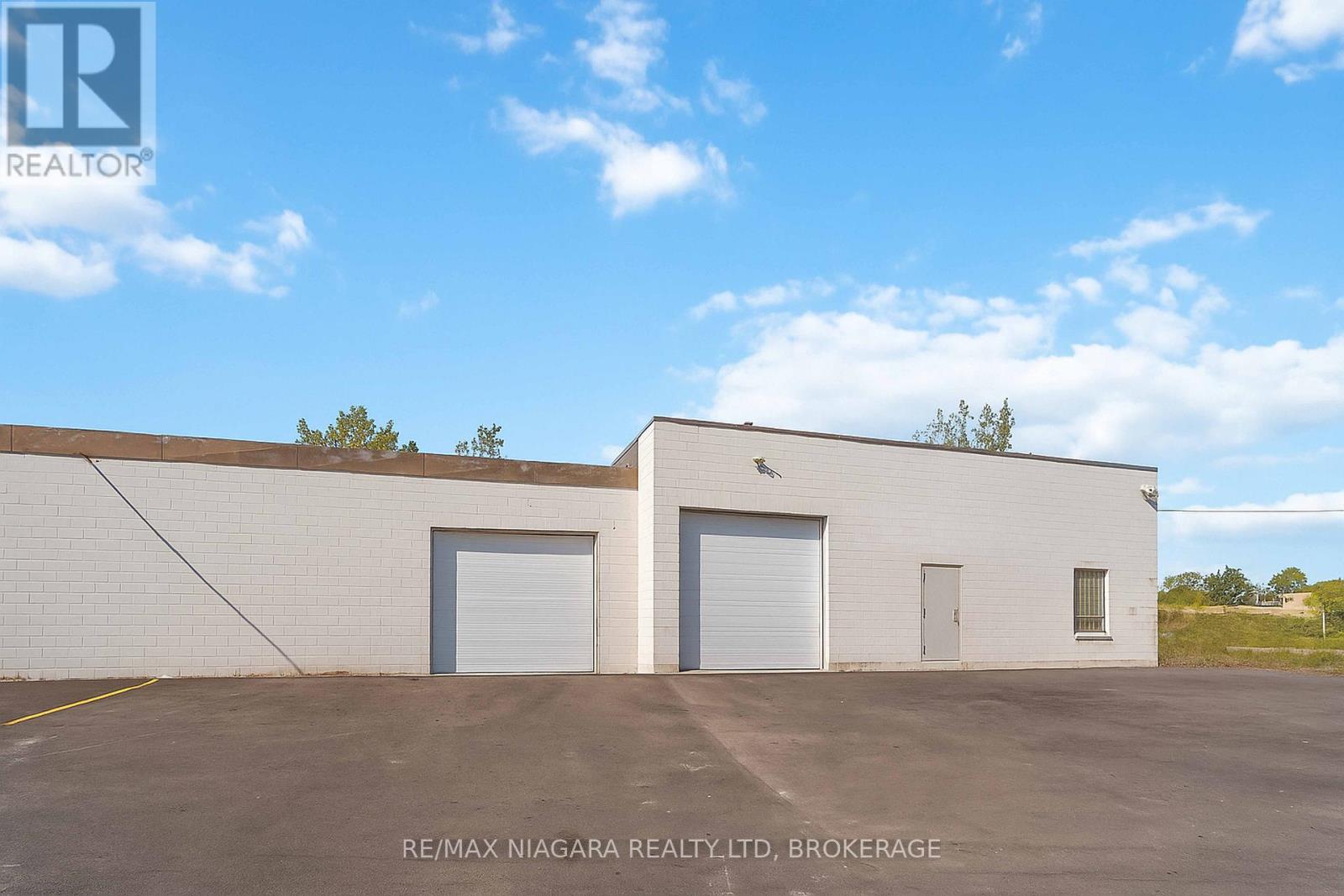 155 - 157 Cushman Road, St. Catharines, Ontario  L2M 6T4 - Photo 12 - X12452551